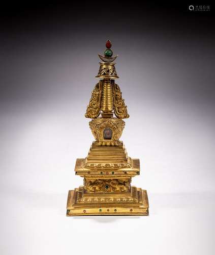 <br />
A gilt-copper stupa, Qing dynasty, 18th century | 清十...