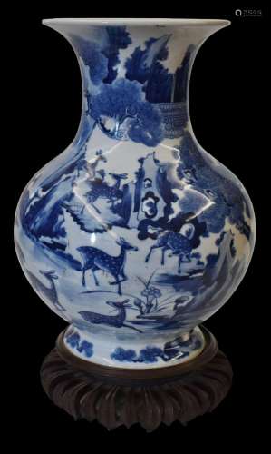 Cina vaso in porcellana bianca e blu decoro    China blue an...