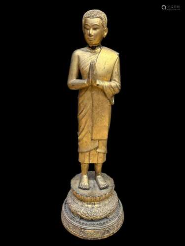 Buddha in bronzo dorato    Buddha in gilded bronze cm.x h. 8...