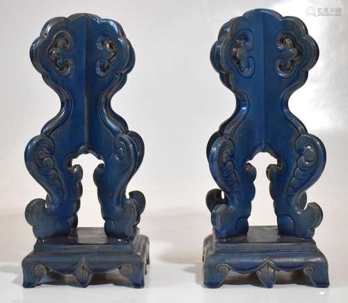 Cina coppia di oggetti in ceramica blu    China pair of blue...