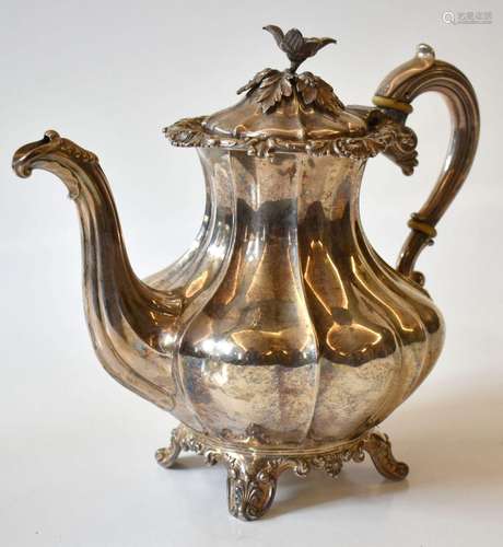 caffettiera in argento, Londra 1830/31    silver coffee pot,...