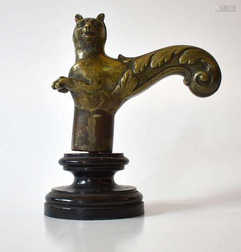 maniglia in bronzo raff.leone sec.XIX h 11,5 cm    bronze ha...