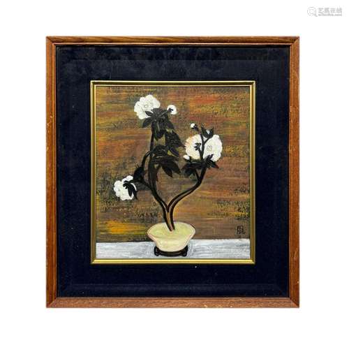 Sanyuvase of flowerspicture frame