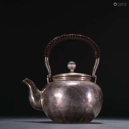 Sterling silver teapot with plain noodles