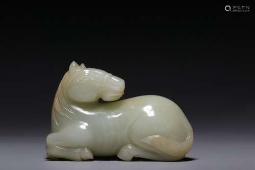 Hetian jade lying on horse