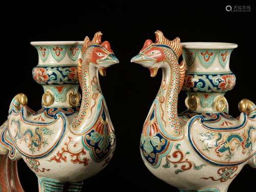 MAKUZU KOZAN: A SUPERB PAIR OF PHOENIX-FORM EARTHENWARE CAND...