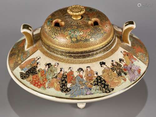 KOZAN: A FINE SATSUMA CERAMIC TRIPOD KORO (CENSER) AND COVER