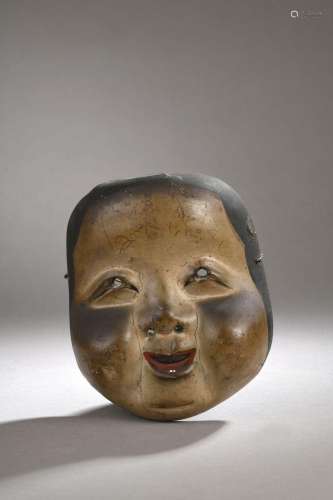 Masque d\'Okame, Japon, XIXe siècle En bois laqué, le visage...