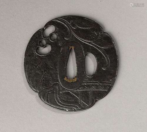 Tsuba en fer, Japon, milieu de l\'époque d\'Edo (1615-1868) ...