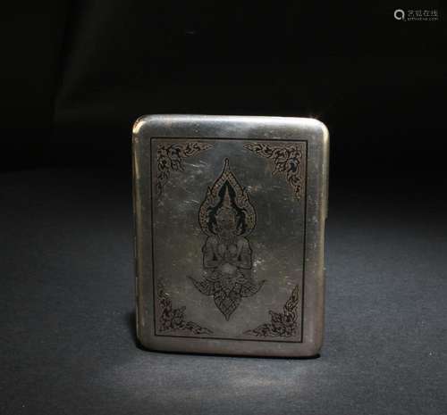 A SILVER CIGARETTE STORAGE CASE