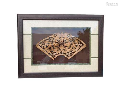 A CHINESE FRAMED AND CARVED WOODEN DOUBLE DRAGONS