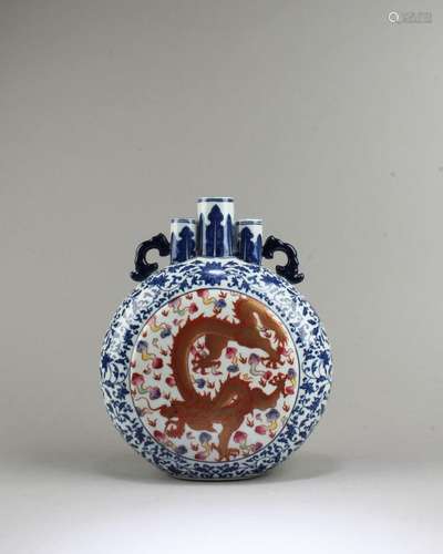 CHINESE BLUE & WHITE MOONFLASK VASE