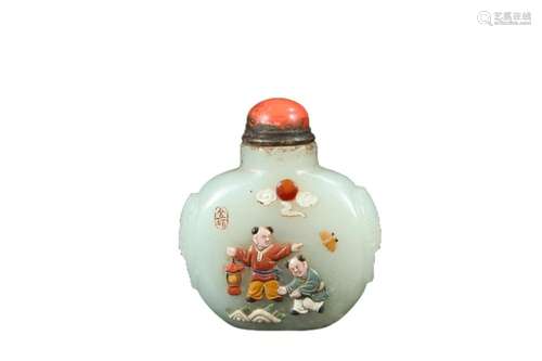 AN AGATE ENAMEL SNUFF BOTTLE