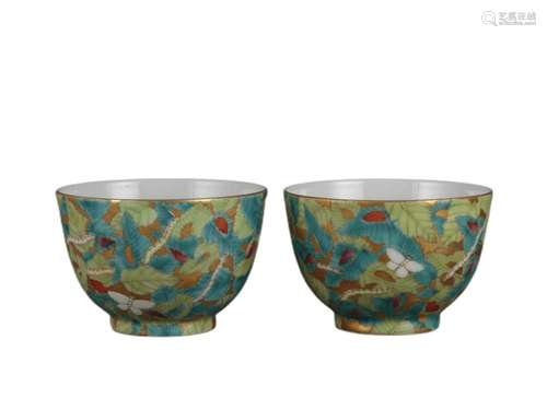 A PAIR OF FAMILLE ROSE CUPS