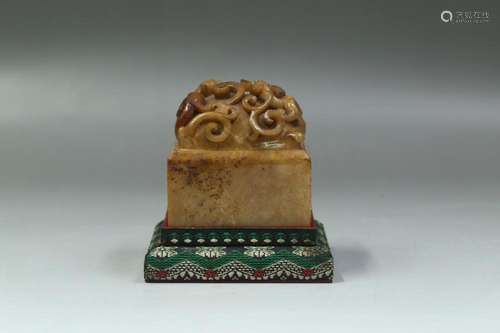 ANTIQUE CARVED JADE SEAL