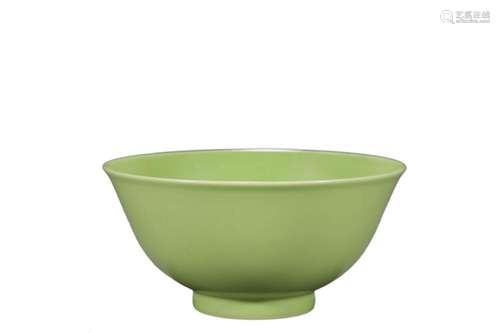 A GREEN GLAZE FLARING BOWL