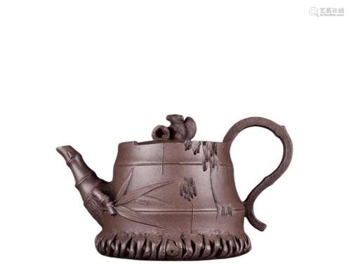 A ZISHA TEA POT