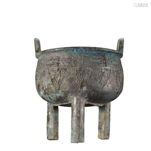 A BRONZE DING VESSEL