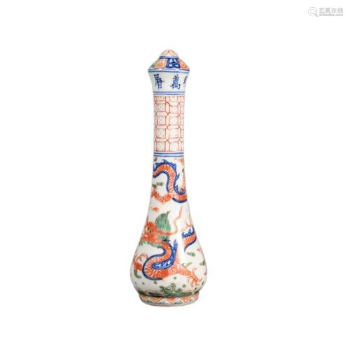 A BLUE AND WHITE WUCAI DRAGON BRUSH HOLDER