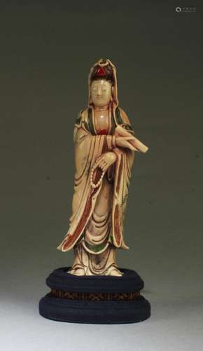 CHINESE CARVED SOAPSTONE GUANYIN STATUE