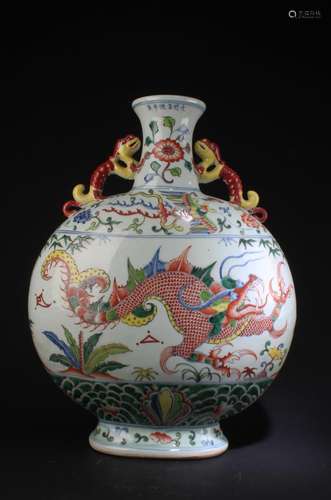 CHINESE PORCELAIN MOONFLASK VASE