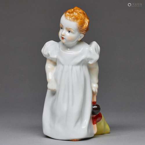 Mädchen mit Puppe - Julius Konrad Hentschel. Meissen 1989.