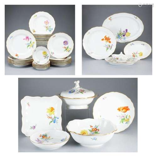 34tlg. Speiseservice - Blume 3. Meissen 1972-1980.