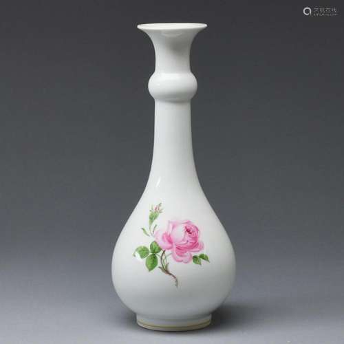 Enghalsvase - Rote Rose. Meissen 1935-1947.