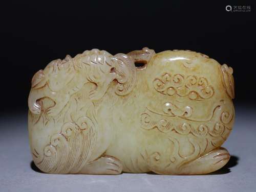 Hetian jade lion pendant