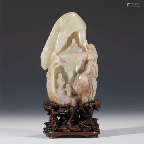 A CHINESE CARVED JADE DECORATION