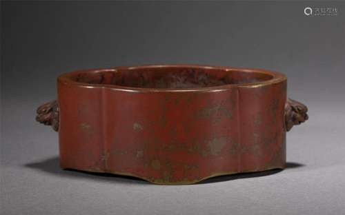 A CHINESE BRONZE CENSER WITH DOUBLE HANDLES