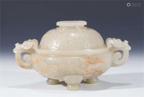 A CHINESE ARCHAISTIC CARVED JADE CENSER WITH COVER