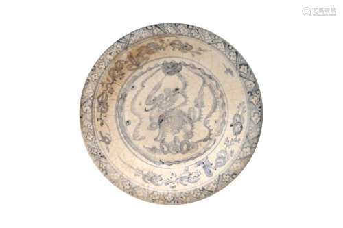 A CHINESE BLUE AND WHITE 'QILIN' CHARGER 明 青花麒麟紋大盤