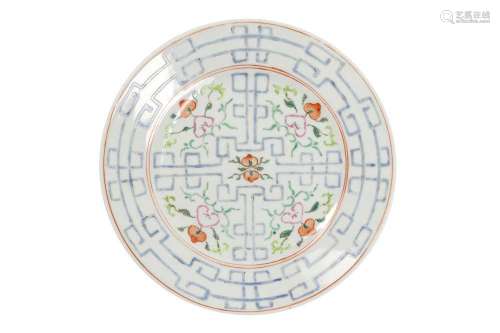 A CHINESE FAMILLE ROSE ENAMELLED DISH 清十九世紀 粉彩繪壽桃紋...