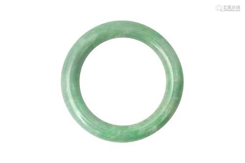 A CHINESE JADE BANGLE 玉手鐲