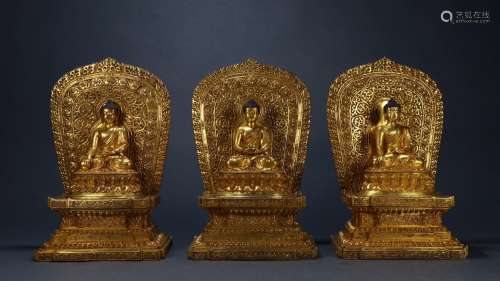 : gold three Buddha statuesSize: 20 cm wide, 12.5 cm high 31...