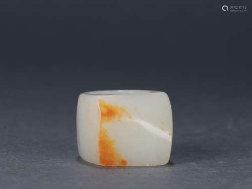 : hetian jade BanZhiSize: 2.1 cm wide and 2.4 cm weighs 36.5...