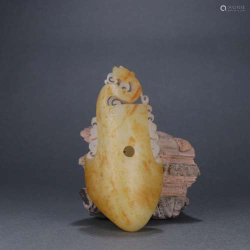 : hetian jade dragon palaceSize: 6.3 cm wide and 3.4 cm high...