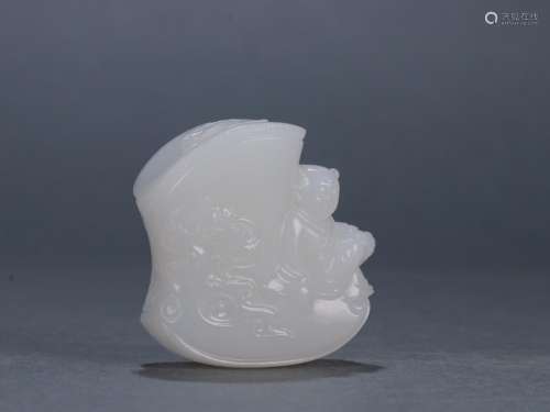 : hetian jade reemergence furnishing articlesSize: 5.0 cm wi...