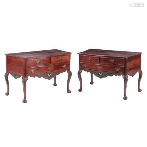 A PAIR OF D. JOSÉ STYLE COMMODES