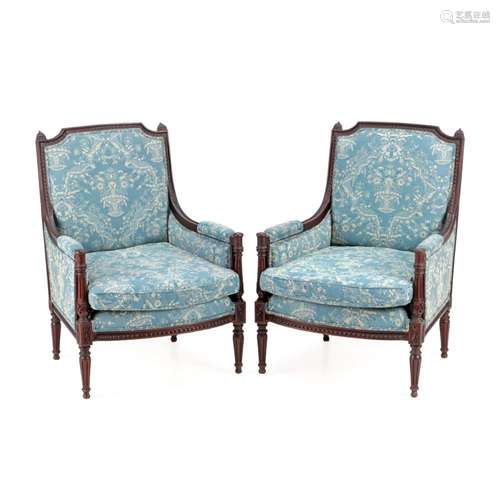 A PAIR OF LOUIS XVI STYLE BERGÈRES