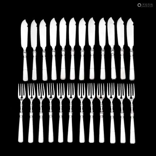 A FISH CUTLERY SET FOR 12 PEOPLE