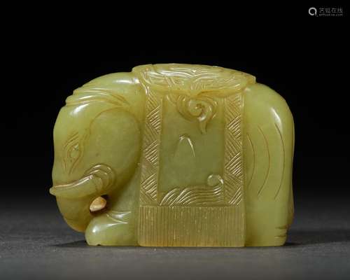 Chinese Qing Dynasty Hetian Jade Topaz Elephant Incense Inse...