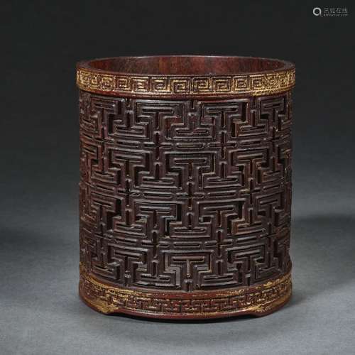 A hollowed-out and movable woodcarving brush holder, Qing Dy...