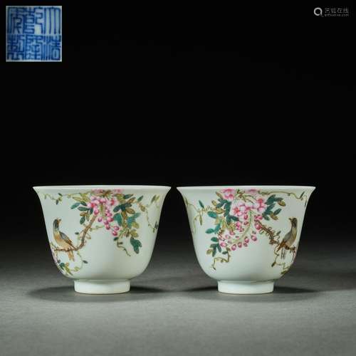 Chinese Qing Dynasty Qianlong pastel cup