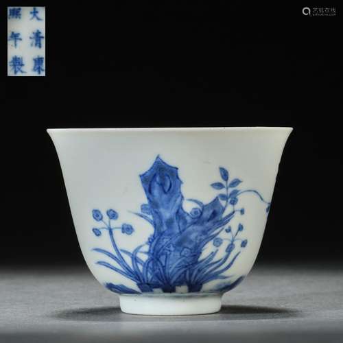 Qing Dynasty Kangxi Blue and White Porcelain Cup