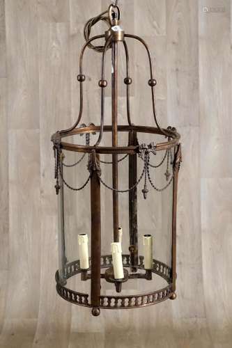 Lanterne de hall de style Louis XVI.                        ...