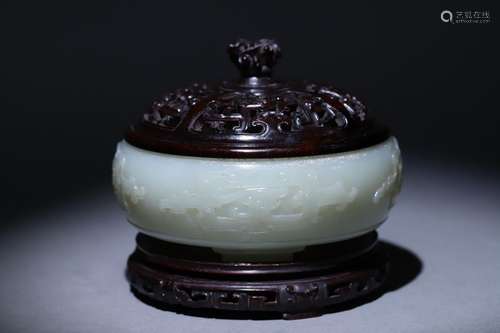 Hetian jade white jade with mahogany smoker