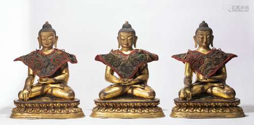 A Set of gilt bronze Buddha statues