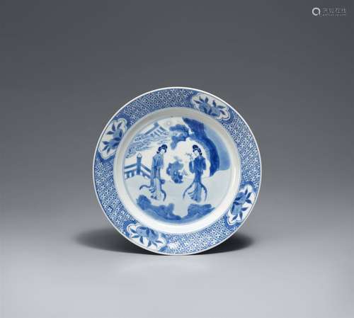 Kleiner blau-weißer Teller. Kangxi-Ära (1662-1722)<br/>...